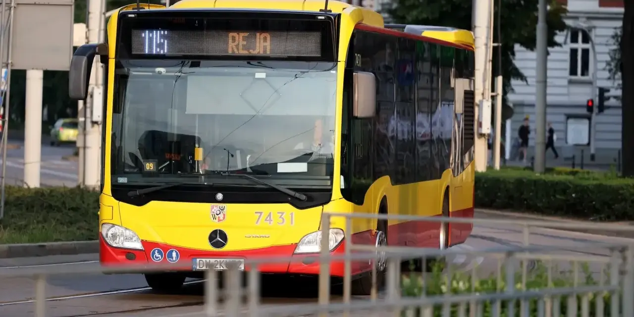 Ile zarabia kierowca autobusu w Warszawie? Sprawdź, co musisz wiedzieć