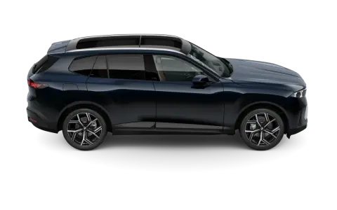 Eleganckie, nowe BMW X5 w ciemnogranatowym kolorze, z panoramicznym dachem i stylowymi felgami, gotowe na każdą podróż.